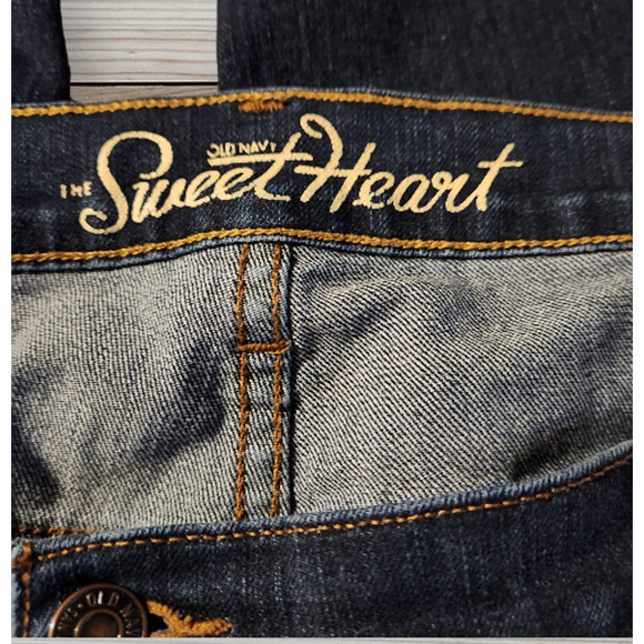 Women's Old Navy Sweet Heart Jeans - Picture 5 of 7